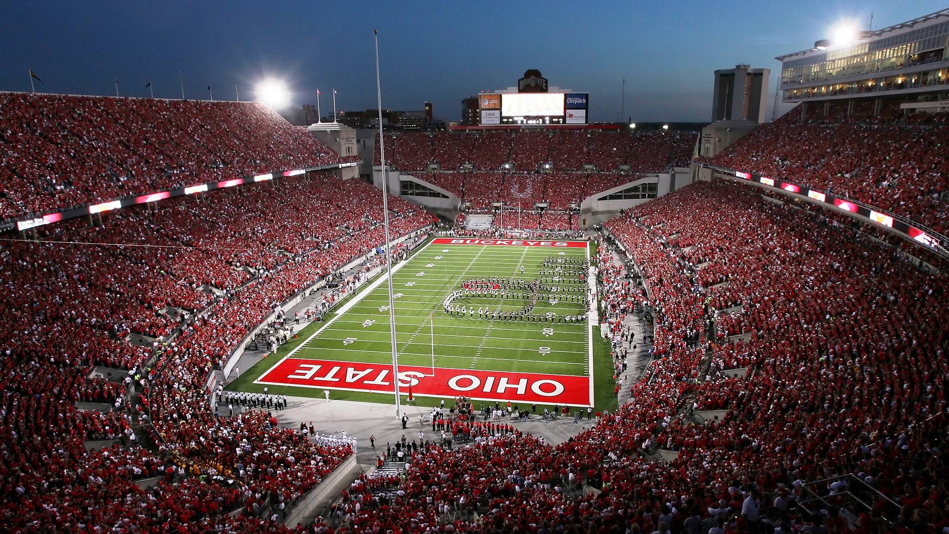 开云下载-英超激烈冲刺，比赛精彩进球和漂亮扑救持续不断，英超比赛集锦